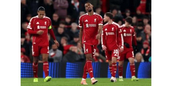 Zobaczcie, jak koszulka PSV Eindhoven zniszczyła resztki godności Liverpoolu.